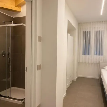 Ca' Gino Svizzer Pool - - Larihome Apartamento