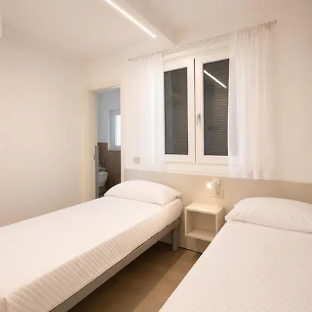 Ca' Gino Svizzer Pool - - Larihome Apartamento *